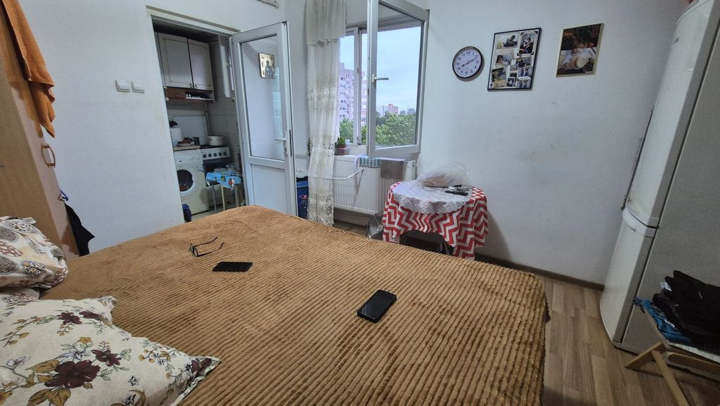 Garsoniera 19 mp str. Postavarul