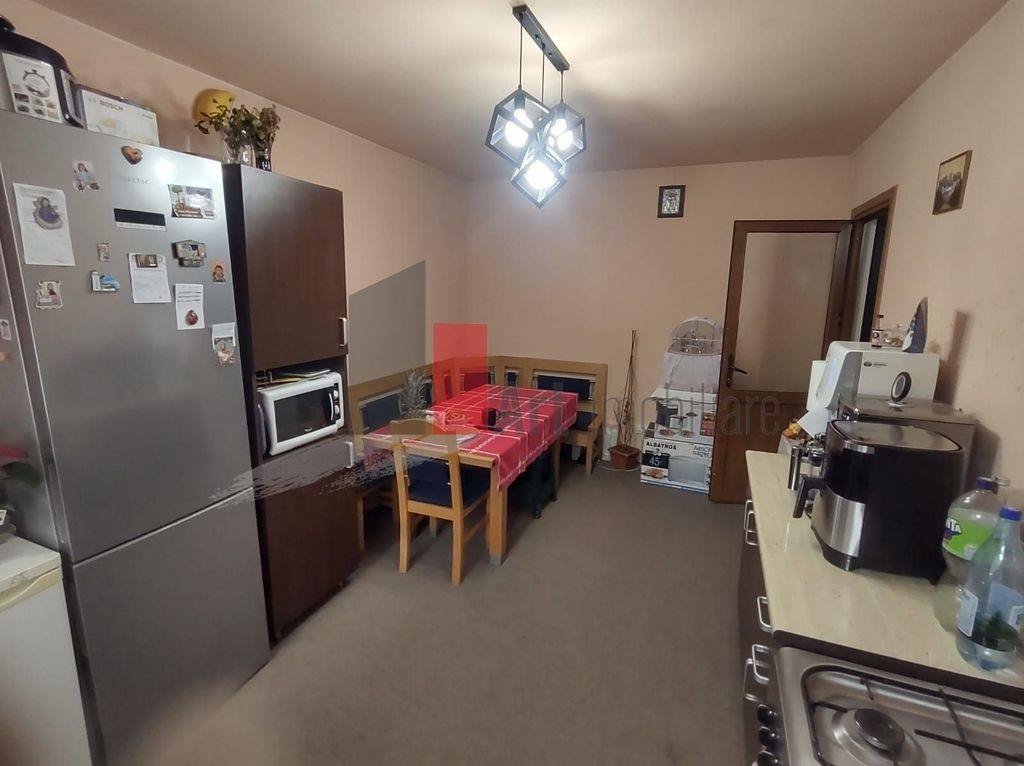 Casă de vânzare 3 camere Parcul Carol - Autogara Filaret