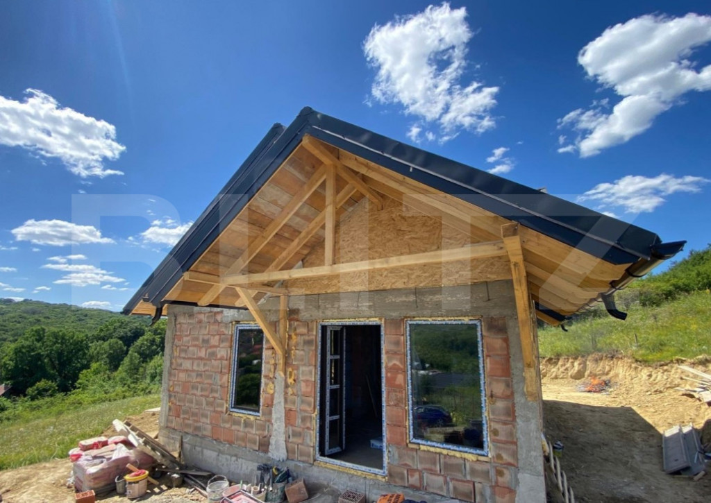 Casă individuala, 390mp teren, Barnova - foarte aproape de