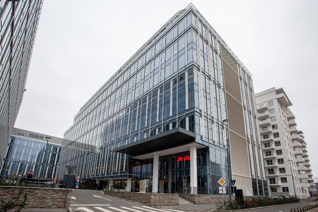 Spațiu de birou frumos proiectat pentru 1 persoană în Spaces Expo