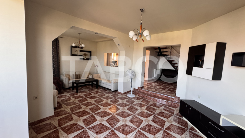 Apartament cu 4 camere de inchiriat mobilat utilat 130mp Vas