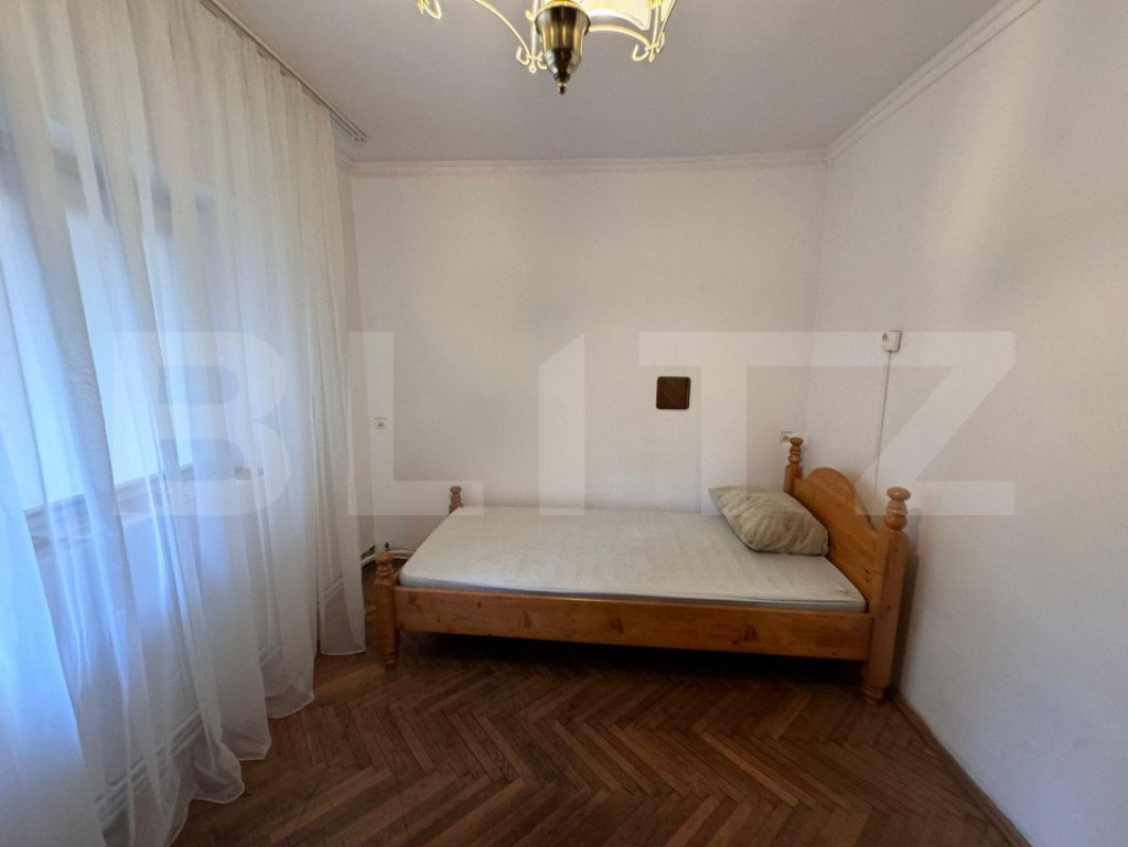 Apartament 3 camere, 66 mp, zona Manastur