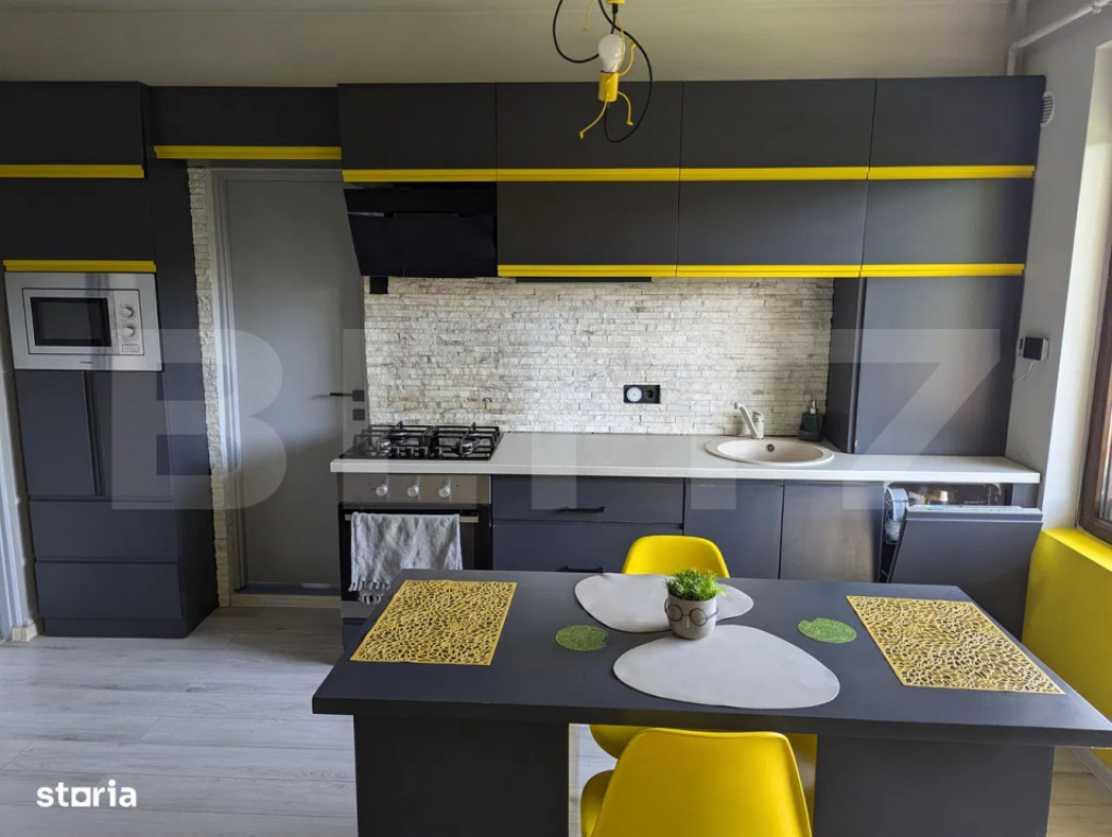 Apartament de vanzare, cu 3 camere, 53 mp, 2 parcari, boxa,