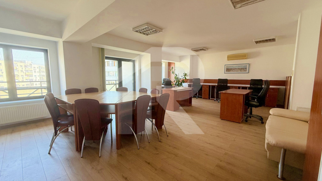 Spatiu birouri zona Mihalache - Turda in imobil mixt, 4 came