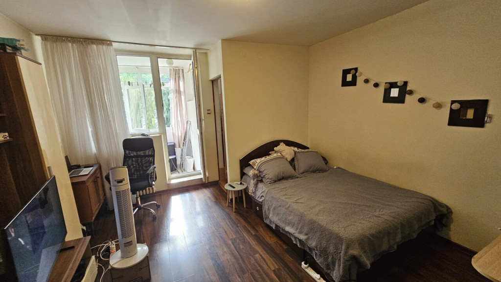 DEMOCRATIEI - gars.cf1,sd,p/4 cu balcon,G,F,T - 38900 euro