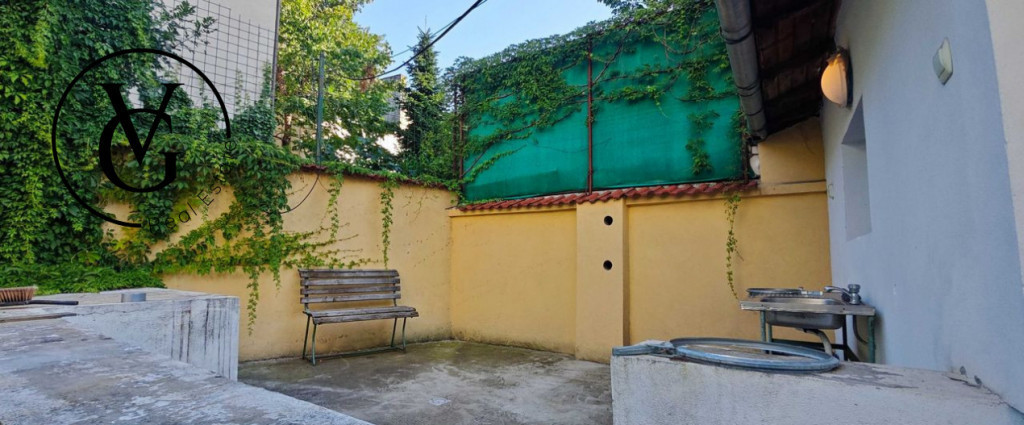 Apartament doua camere la casa zona Parcul Carol