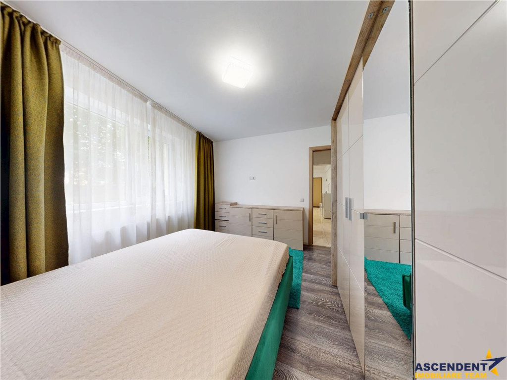 3D! Decomandat, living luminos, mobilat si aceesorizat, Trac