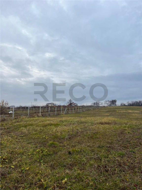 RECO Teren intravilan cu PUZ, la 4 minute de oras ,720 mp,Pa