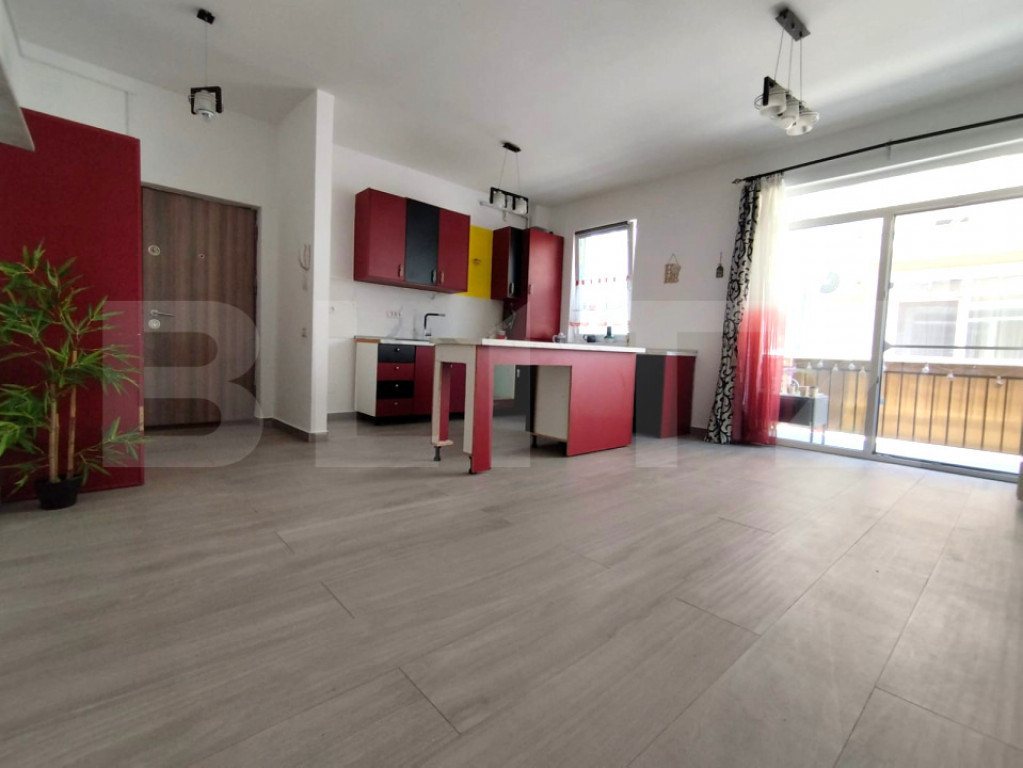 Apartament 3 camere, 2 locuri de parcare, parter, zona Profi