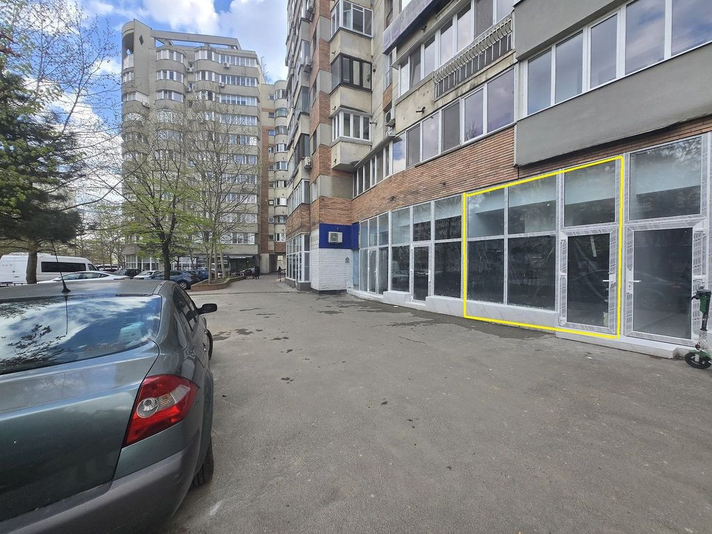 Spatiu comercial 44mp Dristor McDonald's Metrou Stradal C...