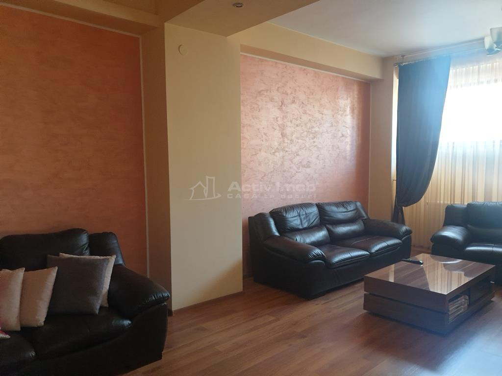 Casa P E, eleganta, teren 450 mp, pretabila - locuinta, clin