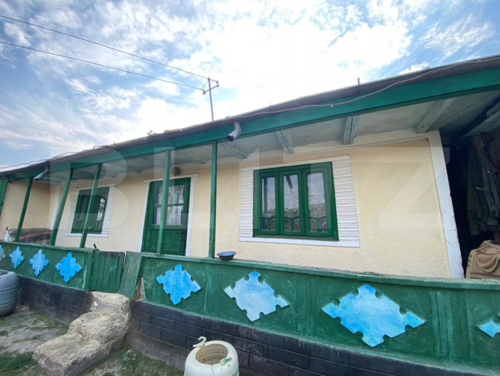 Casă bătrânească cu teren generos 1145mp în Rediu – a