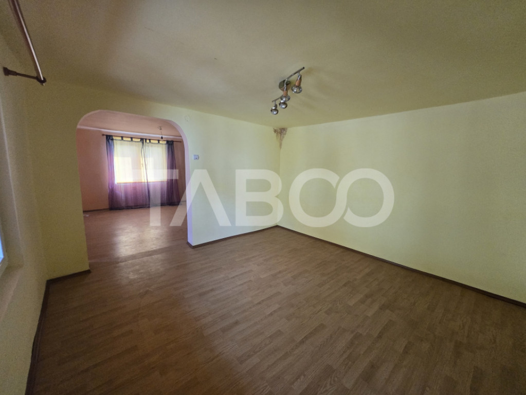 Casa individuala de vanzare 64mpu in Marginimea Sibiului Ras