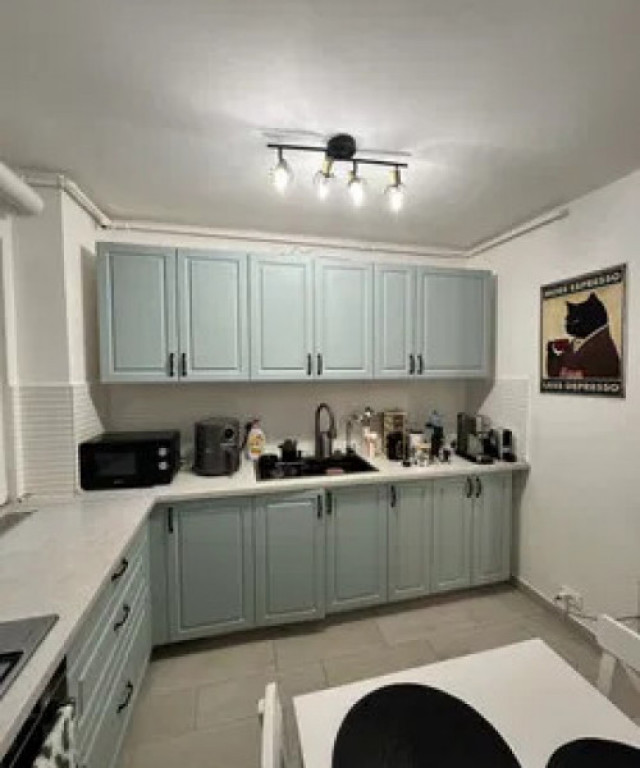 APARTAMENT MODERN DE VÂNZARE – ASTRA, COMPLET RENOVAT ȘI