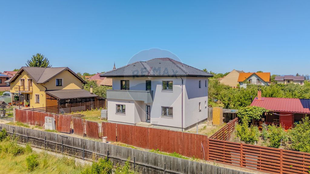 Locație premium în Sânpetru, casă nouă – Comision 0%