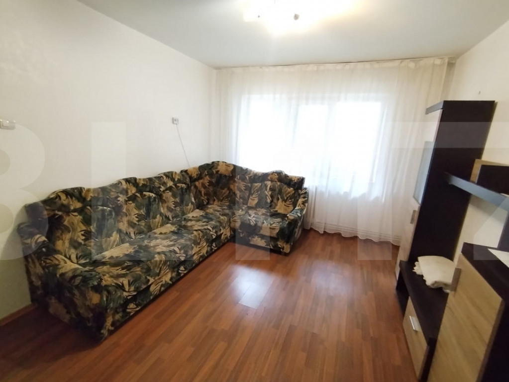 Apartament de inchiriat, 3 camere , parter, zona Primaverii