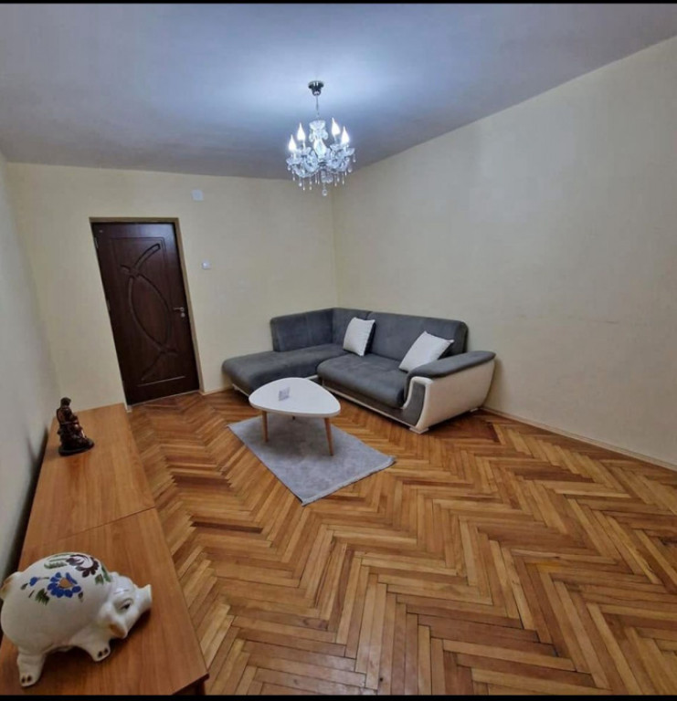 Apartament 3 camere decomandat, 73mp, zona Craiovita Orizont