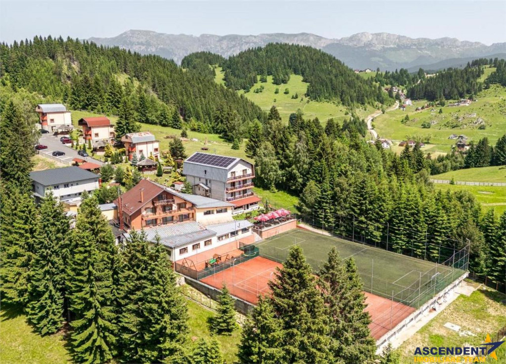 Complex turistic cu privelisti picturale,apa curativa,aer pu