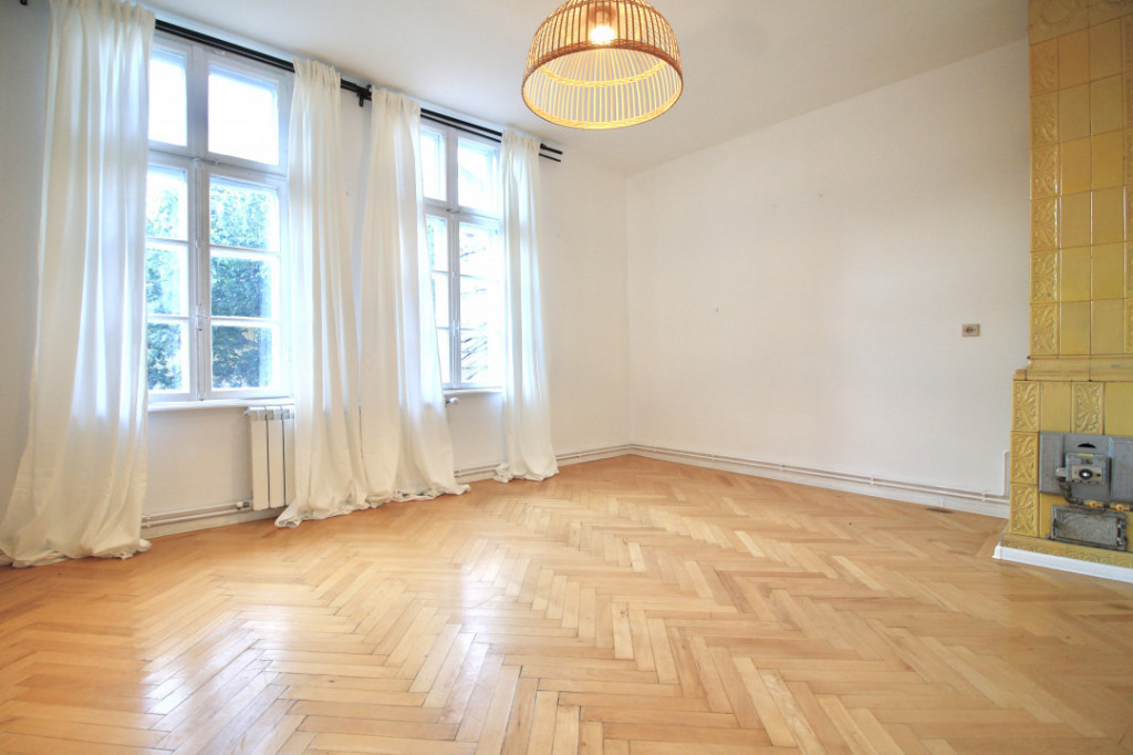 DOROBANTI-CAPITALE STRADA WASHINGTON, APARTAMENT IN VILA!