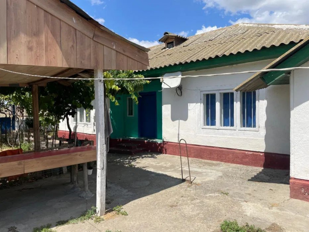 Casa cu teren 4000mp