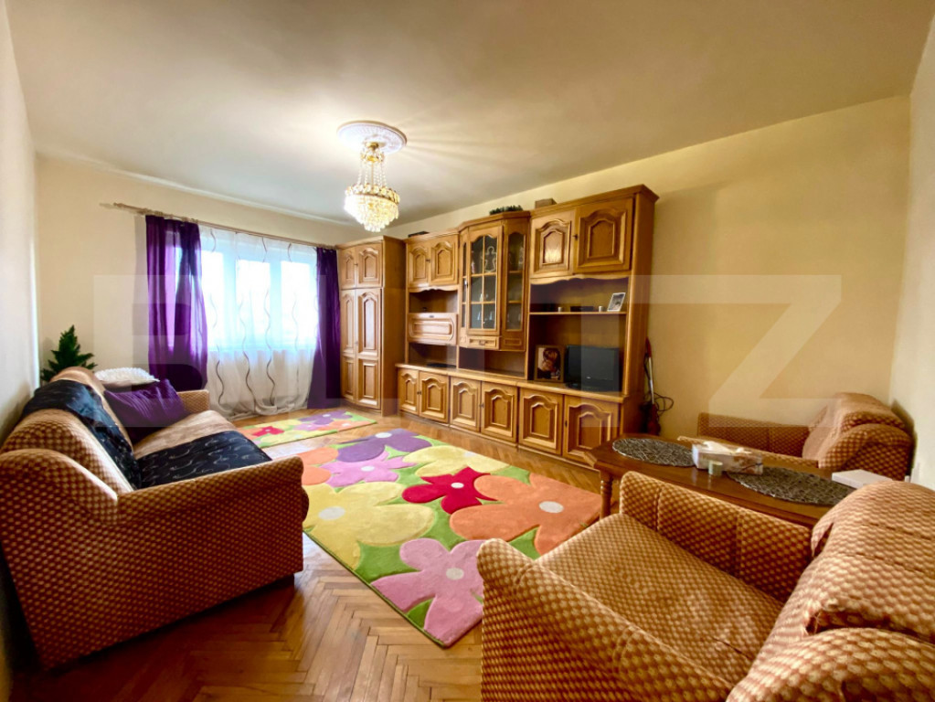 Apartament de vânzare cu 2 camere, 56 mp, mobilat și utila