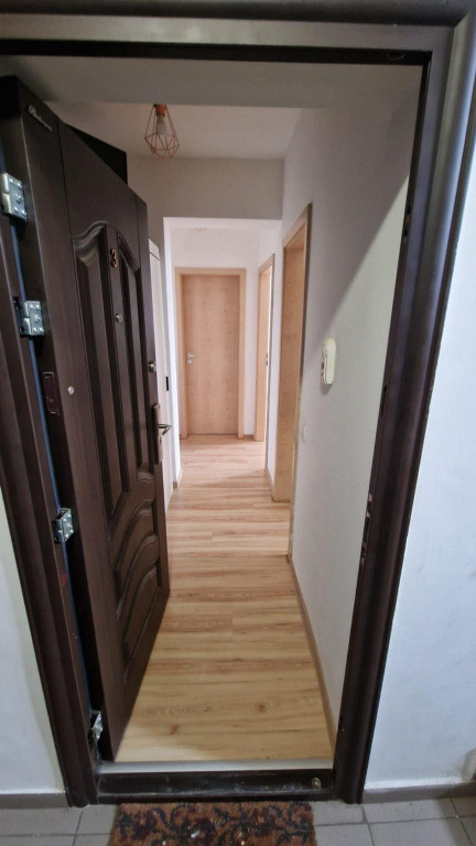 Garsoniera Tractorul constructie 2012