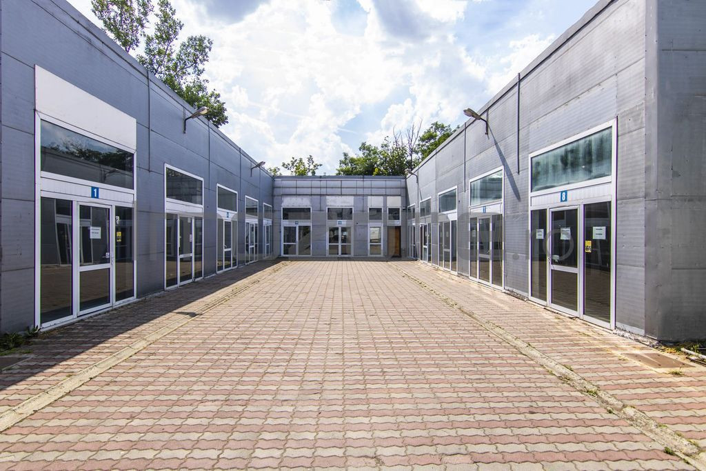 Spatiu Comercial | DE INCHIRIAT | Valea Cascadelor | Depo...