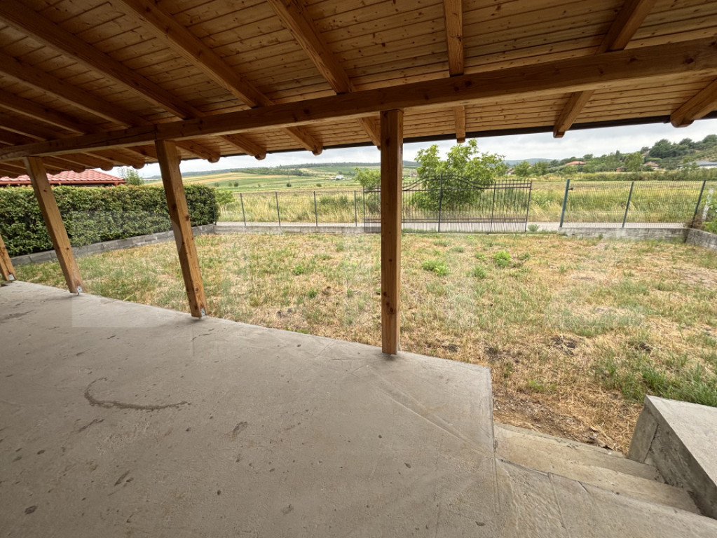 Casa de vanzare zona linistita