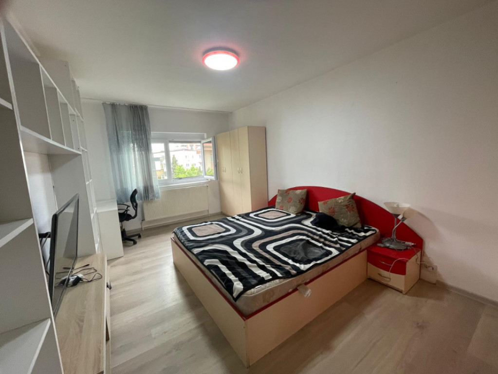 Apartament 2 camere central,zona linistita.