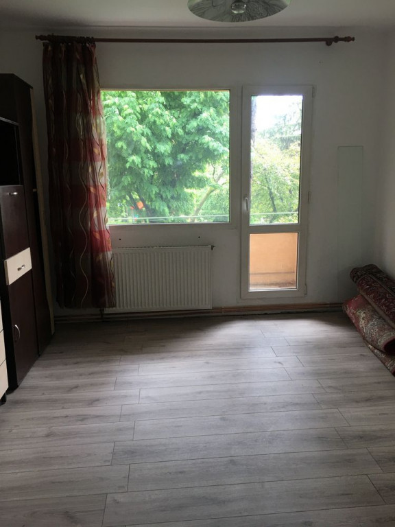 Apartament 2 camere etajul 2 zona Gemenii