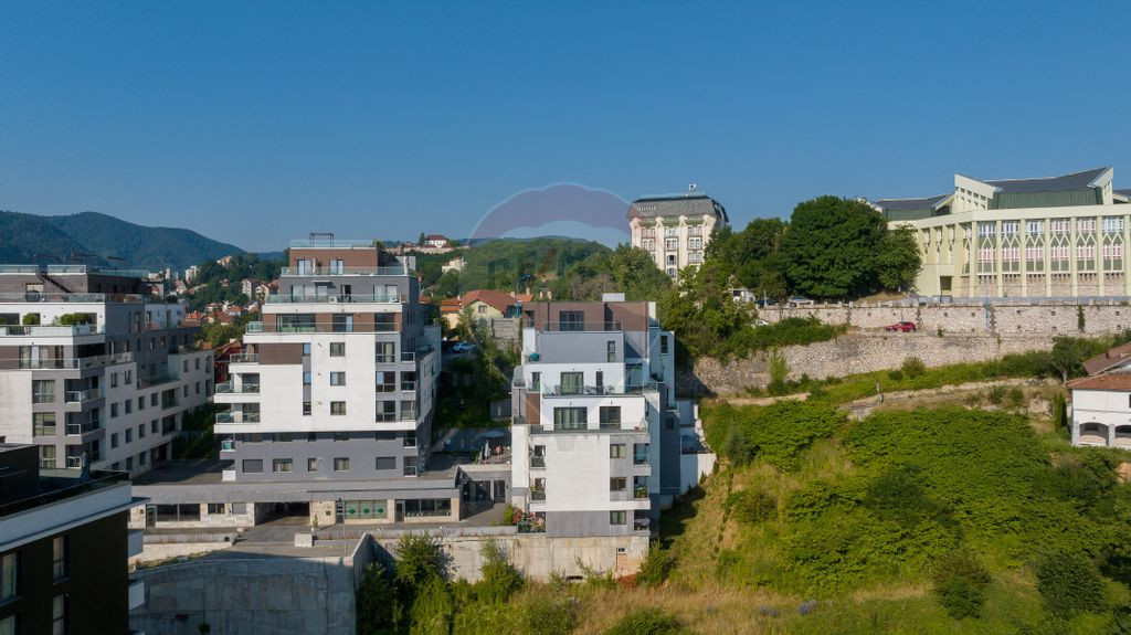 PENTHOUSE cu 3 terase și parcare subterană, în inima B...