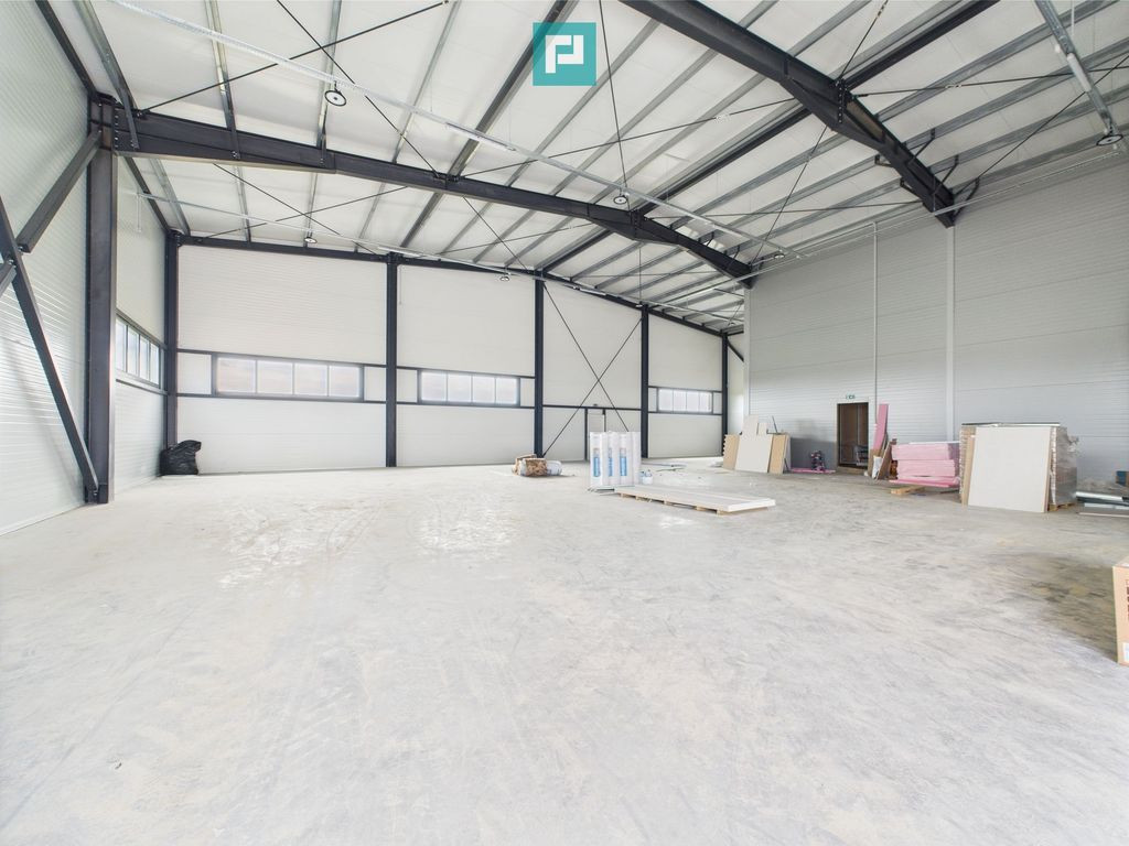 Hala Nouă în zona Aeroport – 520 mpu