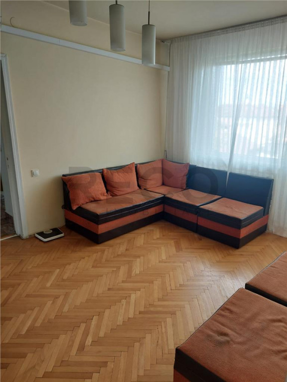RECO . Apartament cu 2 camere Rogerius .