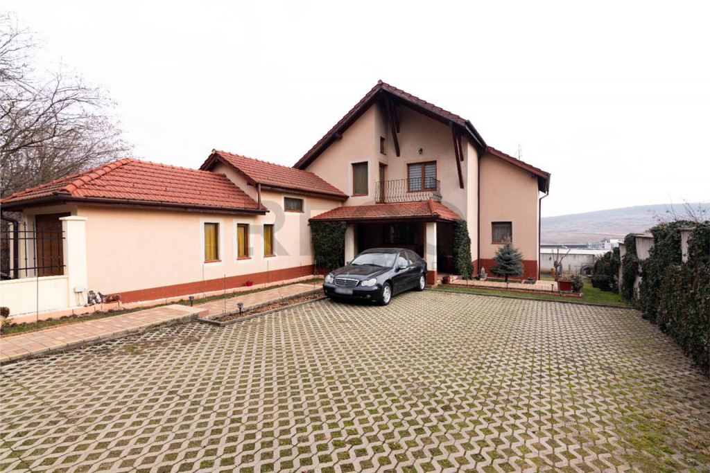 Vila formata din 4 unitati locative in Cordau, zona Presiden