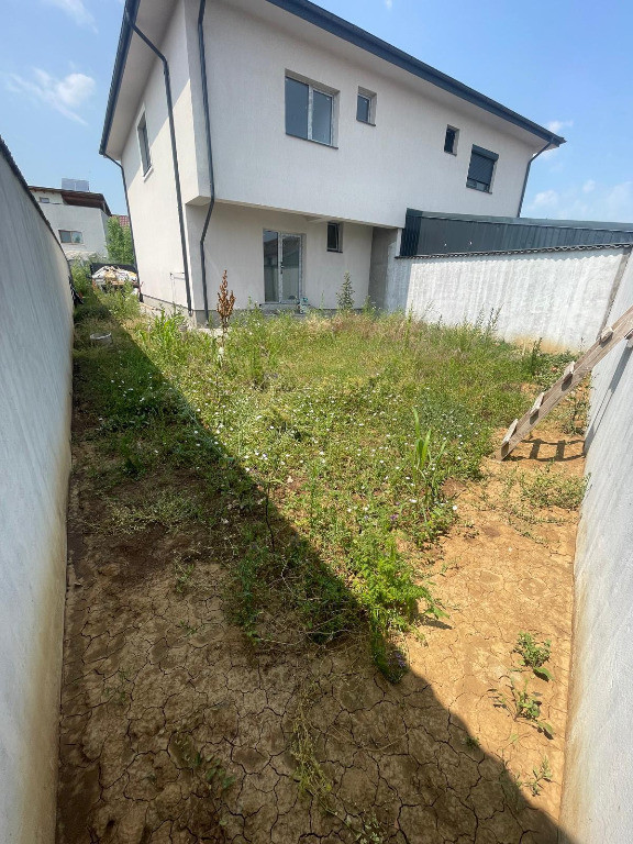 Casa cu 4 camere|finisaje la alegere|Zona foarte buna