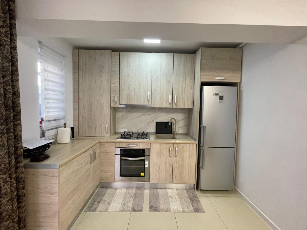 Apartament 2 camere|curte proprie|centrala proprie