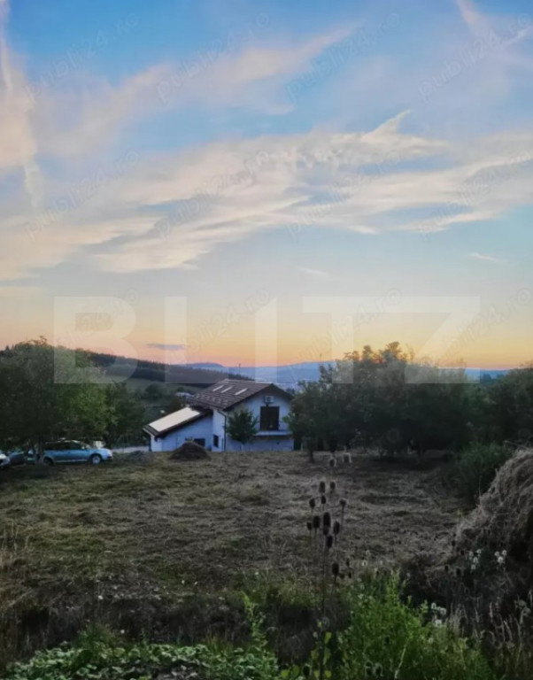 Teren intravilan de 15 ari – Valea Jelnei, str. Câmpului