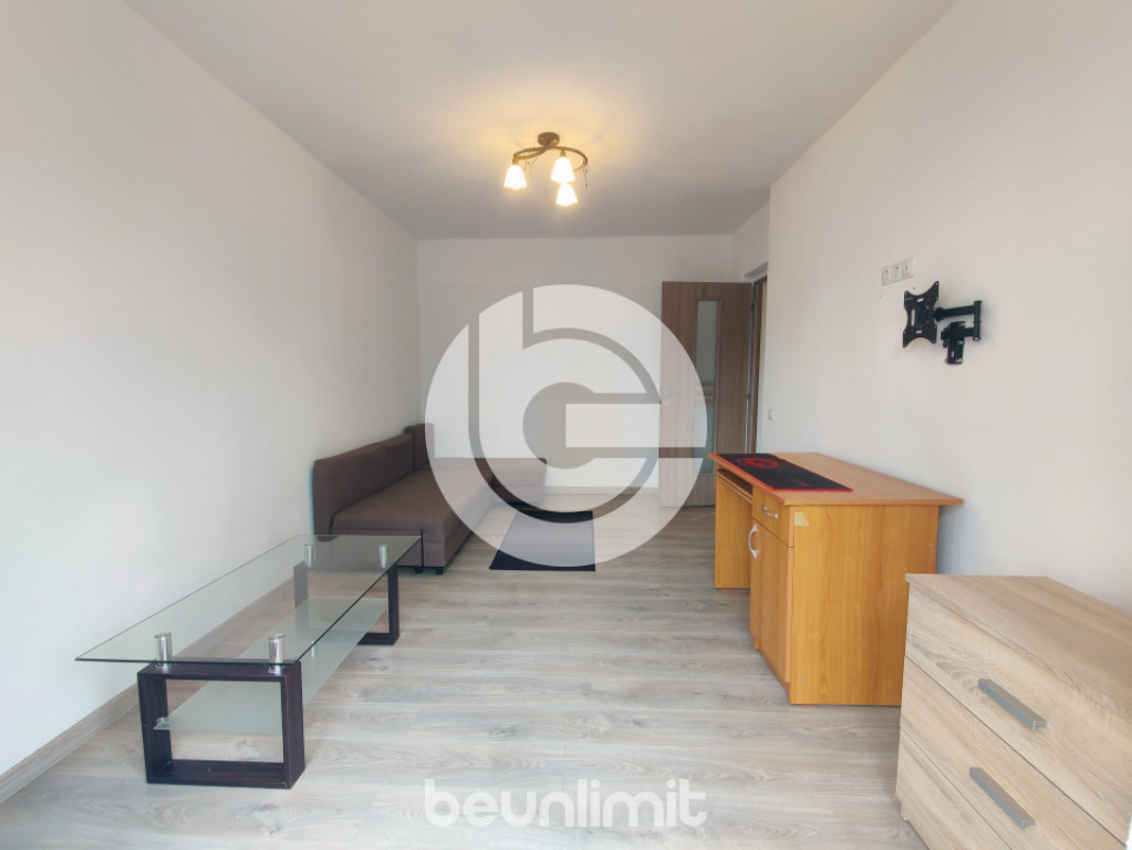 Apartament 2 Camere Decomandat - Etaj 1 - Pet Friendly - Mi