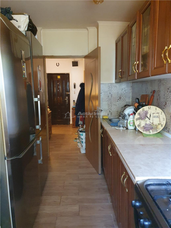 Garsoniera sebastian parc strada motoc