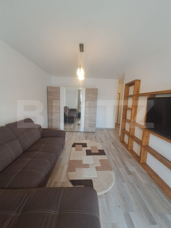 Garsonieră de închiriat -cu balcon și loc de parcare!