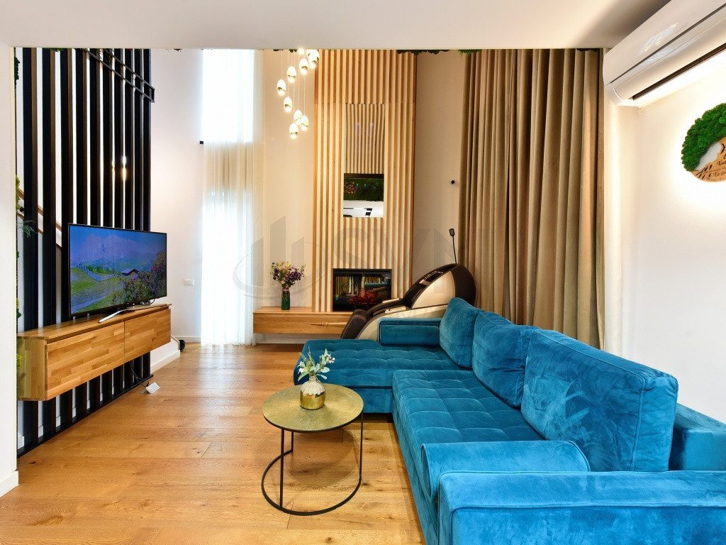 Duplex spectaculos 6 camere cu gradina