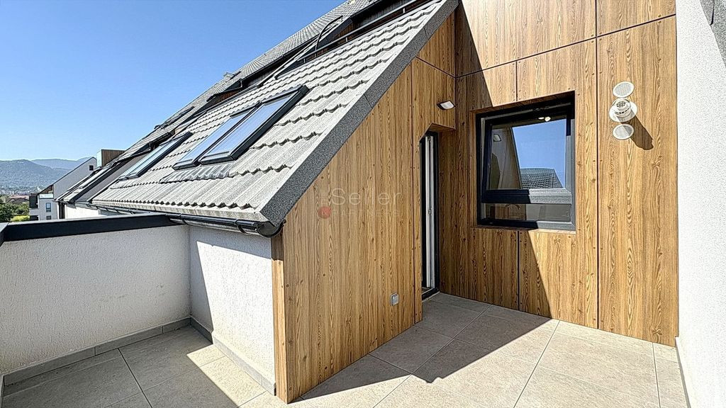 Suprafata Generoasa Zona Tractorul