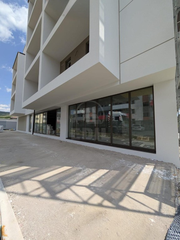Spatiu comercial, 150 mp, zona Somesului