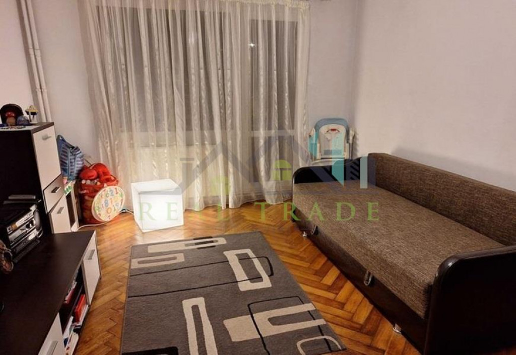 Garsoniera decomandata Astra- Uranus