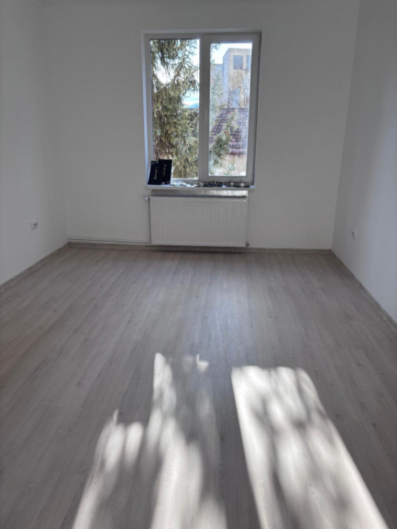 Apartament 2,5 camere complet renovat – 63 mp | ETAJ 1