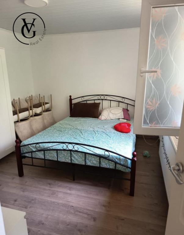 Apartament cu 3 camere - Zona Progresului