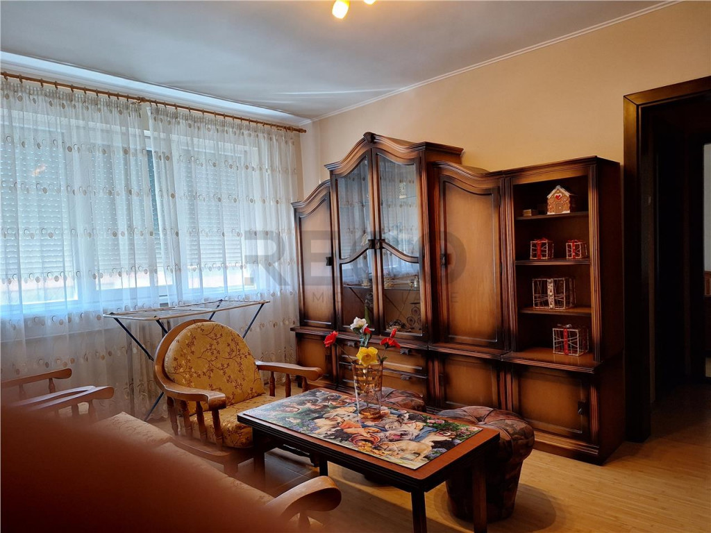 RECO Apartament de inchiriat Cantemir Bloc Cicero