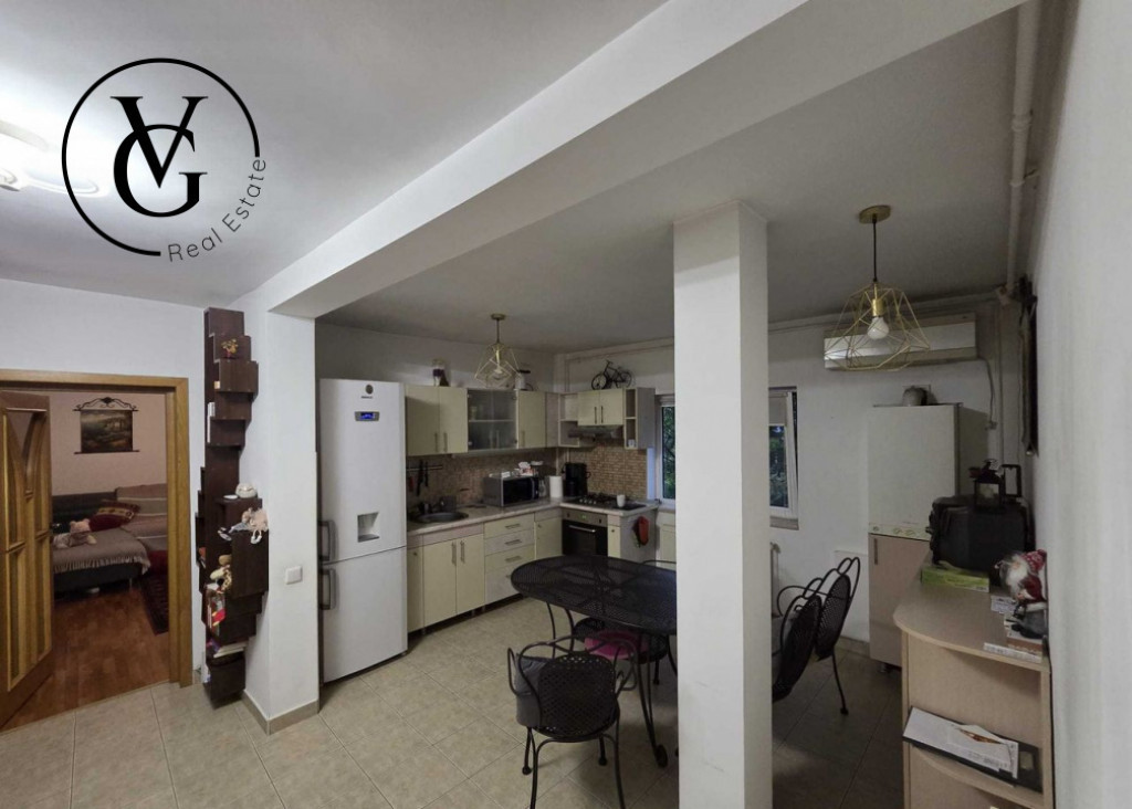 Apartament 2 camere - zona 13 Septembrie