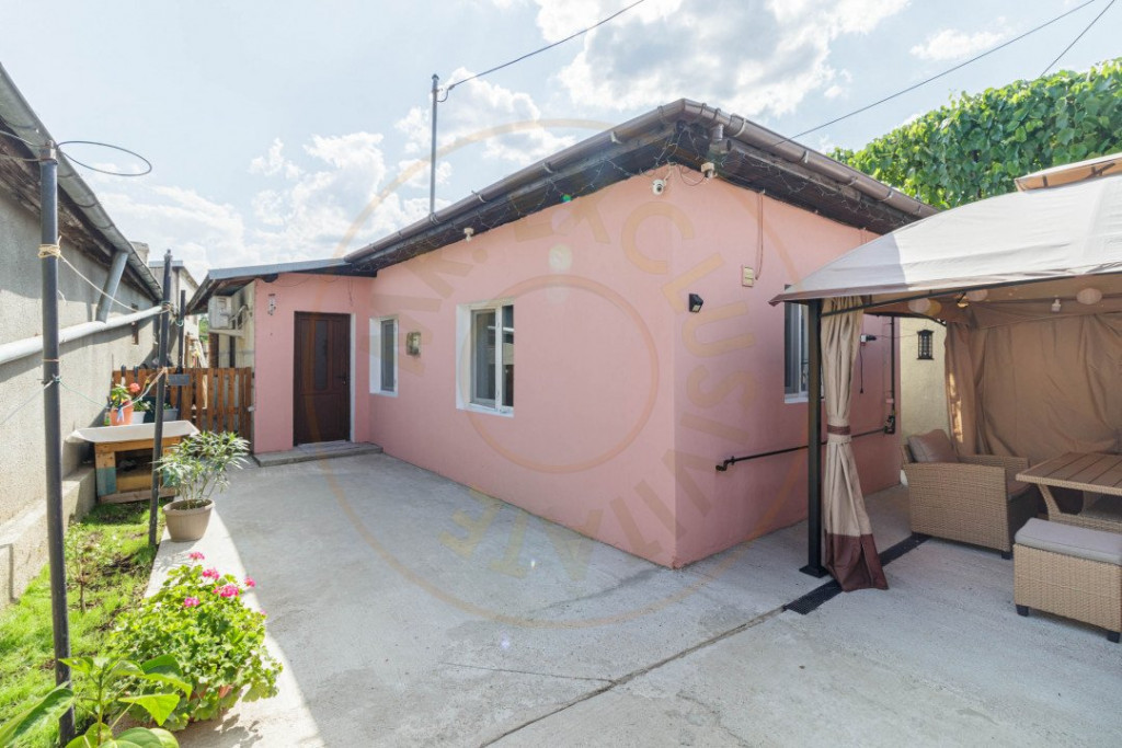 Casa cocheta cu foisor si terasa, gata de mutare – Volunta