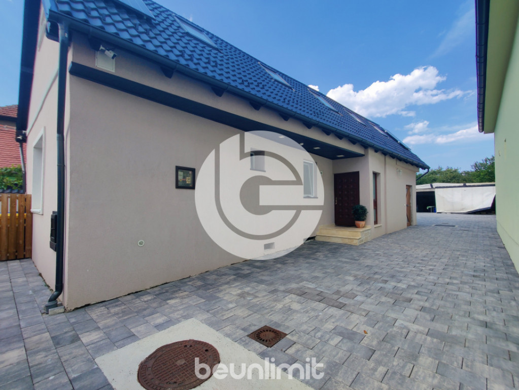 Casa de inchiriat Piata Cluj - 4 camere cu baie proprie - Cu